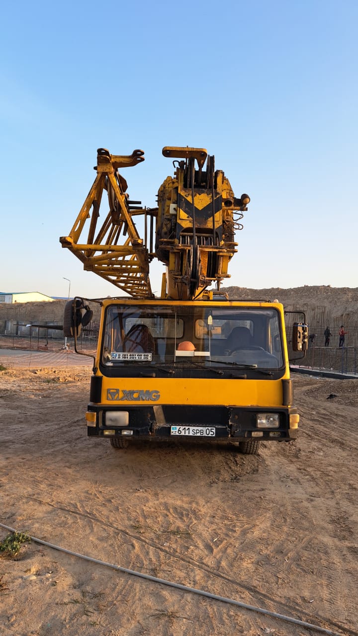 Недорого арендовать Zoomlion QY16D431 Аренда автокрана Zoomlion QY16D431